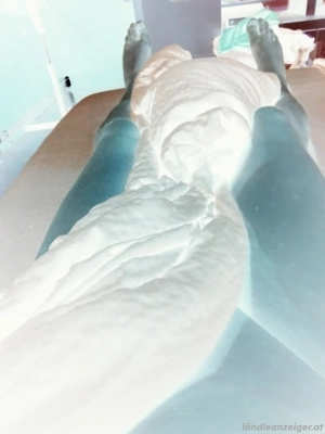 Er sucht ihn  Bild 3