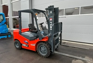 Heli CPD 35 Stapler Dieselstapler Gabelstapler Bild 3