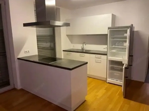 Küche mit alle Geräte  Bild 2