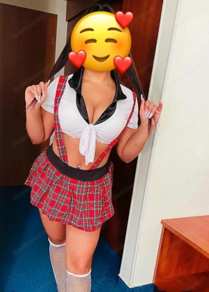 hallo ich bien Karina 