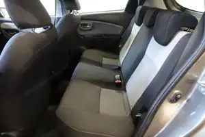 Toyota Yaris Bild 13