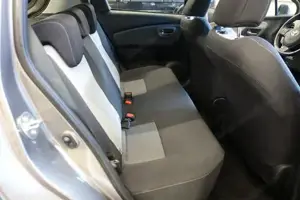 Toyota Yaris Bild 12