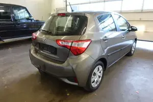 Toyota Yaris Bild 15