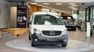 Mercedes-Benz  Bild 2