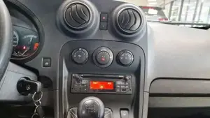 Mercedes-Benz  Bild 20