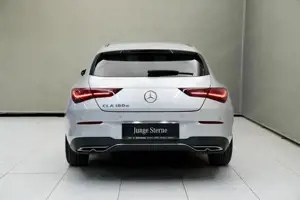 Mercedes-Benz CLA 180 Shooting Brake Bild 11