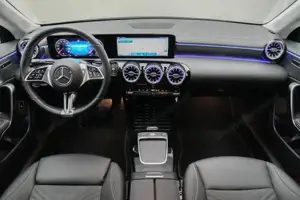 Mercedes-Benz CLA 180 Shooting Brake Bild 7