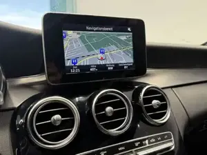 Mercedes-Benz C 220 Bild 16