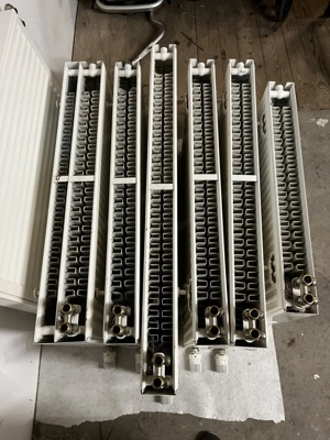 Heizkörper in verschiedenen Größen Bild 2