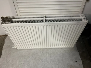 Heizkörper in verschiedenen Größen Bild 9