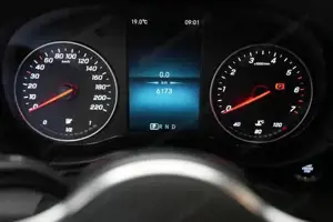 Mercedes-Benz T 180 PROGRESSIVE Lang Navi PDC KAM KlimaA SpurH Bild 4