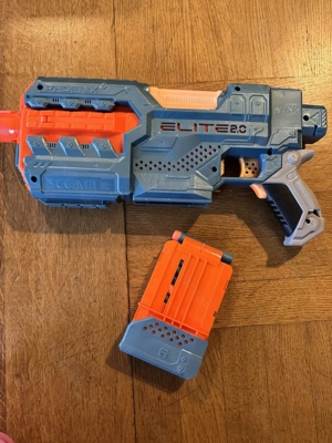 Nerf Elite 2.0 Phoenix motorisiert