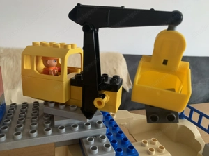 Lego Duplo - große Baustelle Bild 4