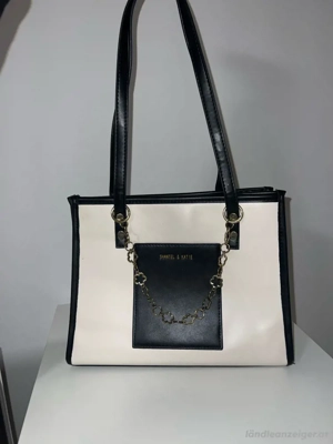 Shantel & Katie Tasche