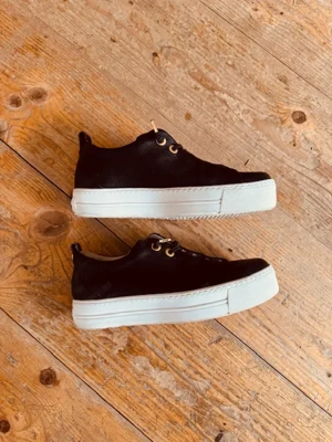 Sneakers für Damen der Marke Paul Green Bild 3