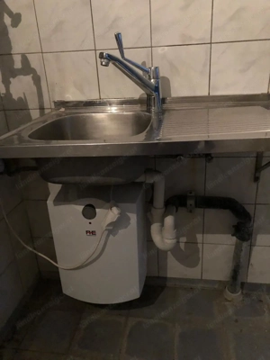 Waschbecken mit Boiler