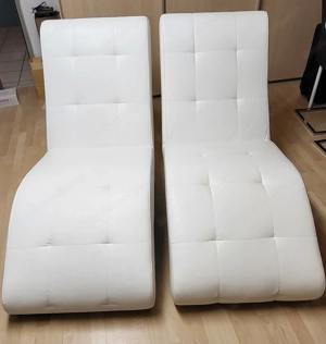 2 Liegesessel inkl. Lowboard