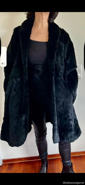 Neuwertiger Nerzmantel