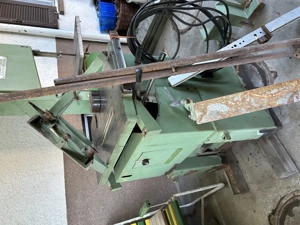 Tischkreissäge mit Nutenfräser