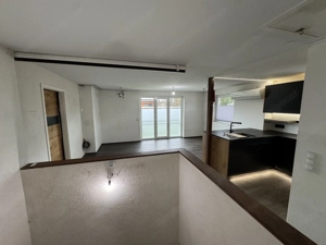 3 Zimmer Wohnung mit Garten, Balkon und Klimaanlage Bild 4