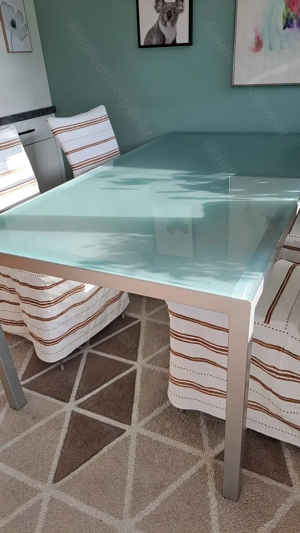 Hochwertiger Esstisch aus Glas  Bild 2