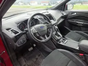 Ford Kuga 2.0 TDCi  ST -Line Allrad  Automatic Bild 7