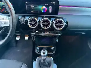 Mercedes-Benz A 180 Bild 11