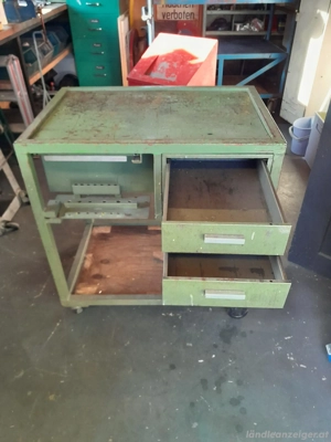 Werkstattwagen mit Schubladen 