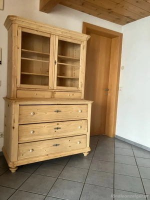 Hergerichteter Schrank Bild 2