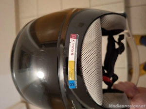 Kinderhelm Poc mit Kinnbügel