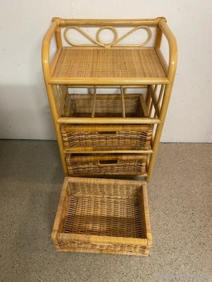 Kästchen mit 3 Schubladen  Bild 2