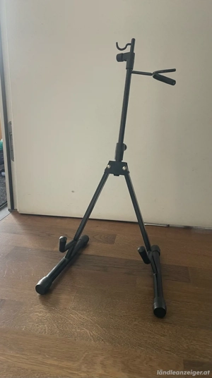 Geigenständer Bild 2