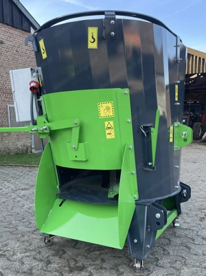 NEU Heuma AGM 1,2 Futtermischer, Standmaschine mit Elektroantrieb Bild 7
