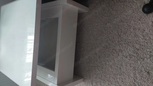 Couch  Tisch 80  80 zu verkaufen  um 40 Euro 