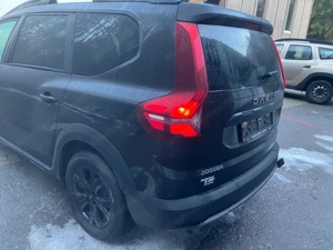 Unfallfahrzeug Dacia Jogger Bild 4