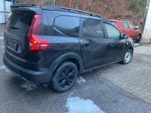 Unfallfahrzeug Dacia Jogger Bild 7