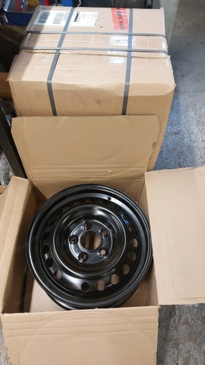 4x Stahfelgen(schwarz)passend für Hyundai i30 und Kia Ceed Bild 2