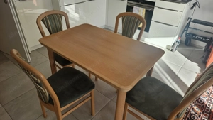 Esszimmer Tisch Ausziehbar 112 + (38) x72 x 75 und 4 Stühle 