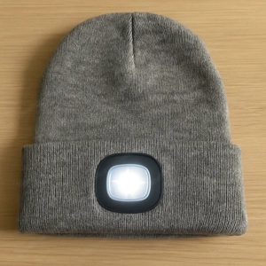 NEU: Warme Mütze mit LED-Licht   praktisch im Dunkeln Bild 2