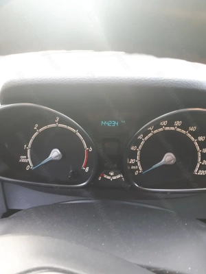 Ford B-Max  Euro 5950.- DIESEL  75 PS   Bj 8  2016  144000Km Euro  5950.- Bild 9