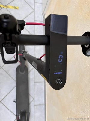 Xiaomi Mi 4 Pro E-Scooter 350W 55 km Reichweite Schwarz