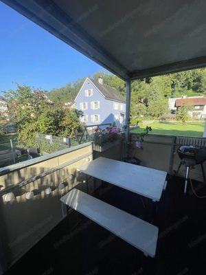 VERMIETE 3 ZI Wohnung mit abgetrennter Küche und großem Balkon IN FELDKIRCH LEVIS ab SOFORT Bild 4