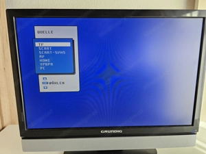 22 Zoll LCD Grundig TV mit mehreren Anschlüssen