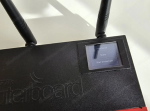 MikroTik RB2011UiAS-2HnD-IN Router Bild 2