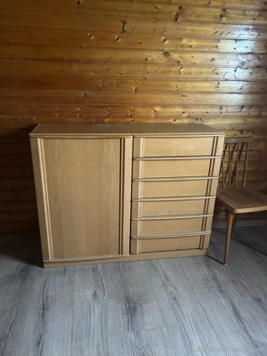 Schrank aus Holz zu verschenken Bild 2