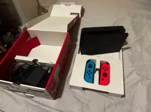 Nintindo switch oled 256gb Bild 4