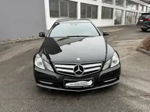 Mercedes-Benz E-Klasse Bild 3