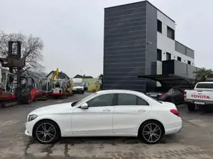 Mercedes-Benz C-Klasse Bild 8