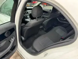 Mercedes-Benz C-Klasse Bild 16