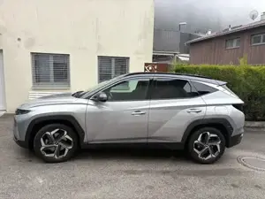 Hyundai Tucson 1,6 T-GDI 4WD 48V Prestige Line DCT SUV   Geländewagen Bild 2